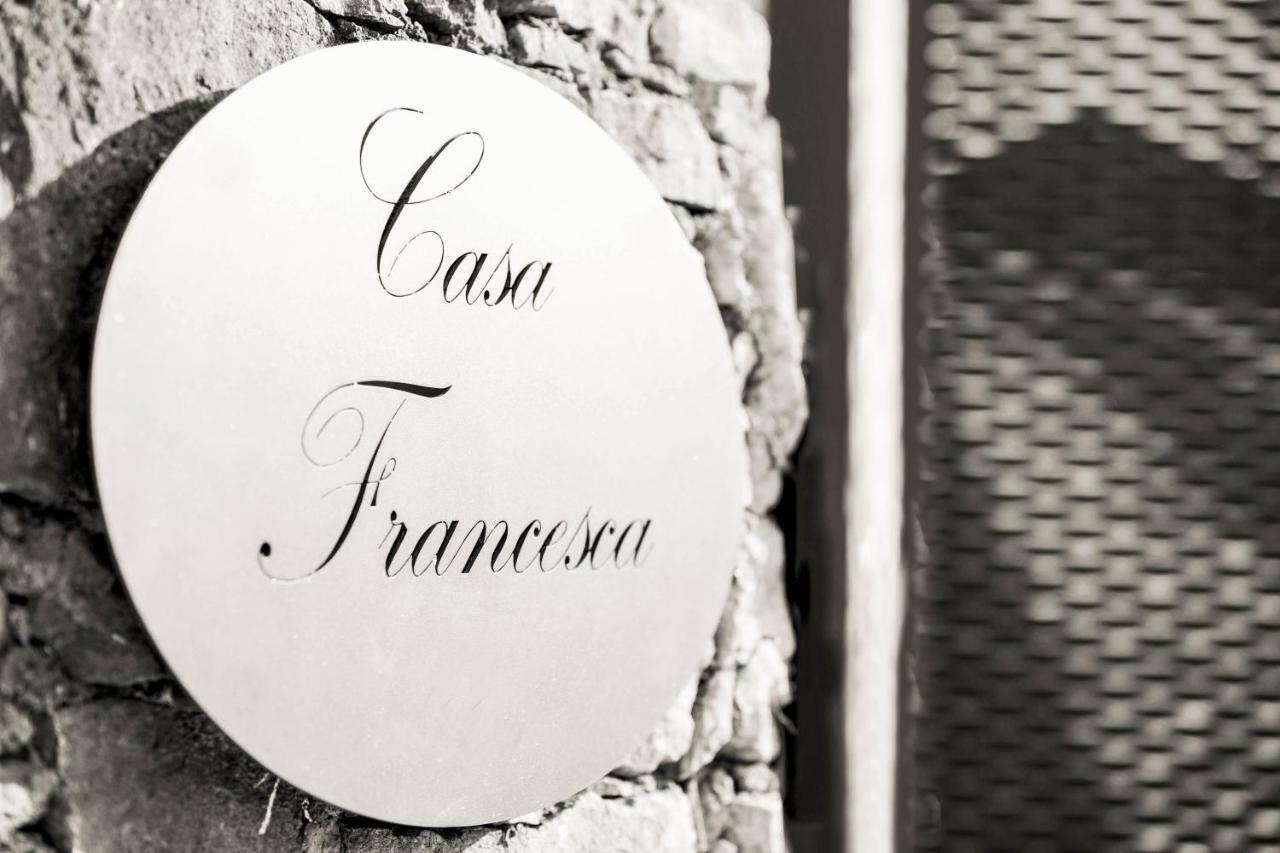 Casa Francesca Apartment Тори дел Бенако Екстериор снимка